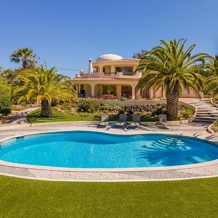 Villa With Private Pool And Garden In *