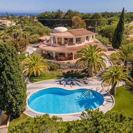 With Private Pool And Garden In * Carvoeiro (Lagoa)