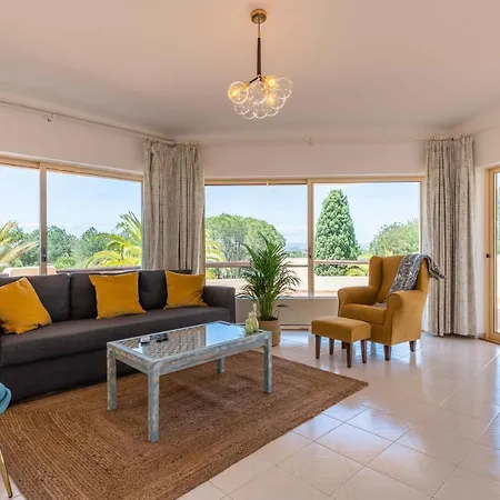 Villa With Private Pool And Garden In