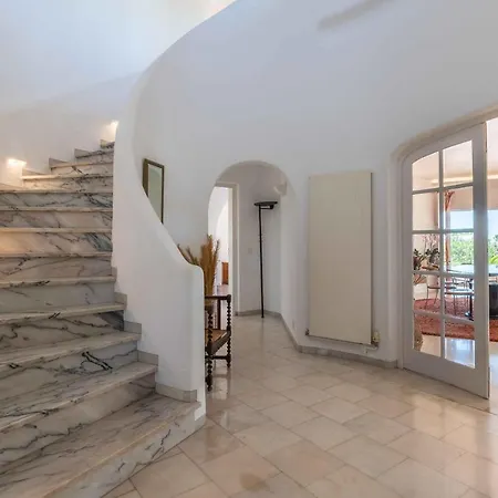With Private Pool And Garden In Villa Carvoeiro (Lagoa)