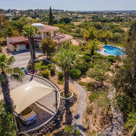 Villa With Private Pool And Garden In