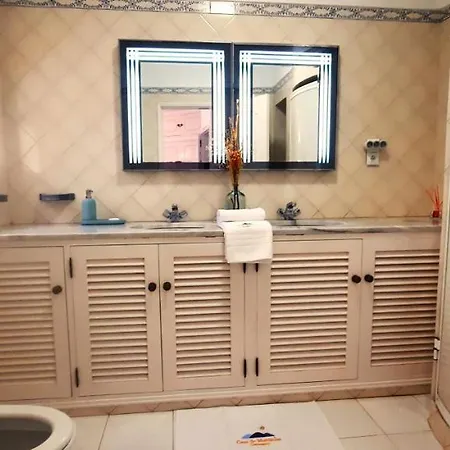 Villa With Private Pool And Garden In